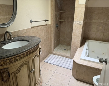 3082 Thurin Avenue - Photo Thumbnail 24