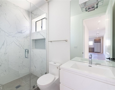 1805 S Longwood - Photo Thumbnail 14