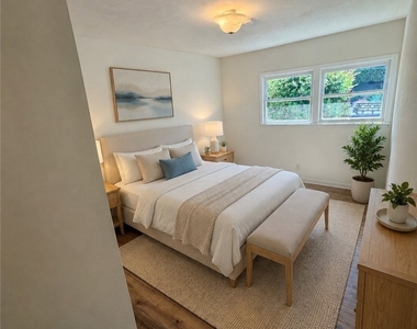 751 W 26th - Photo Thumbnail 21