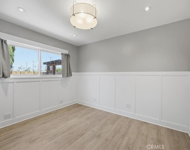 744 Flower Avenue - Photo Thumbnail 8