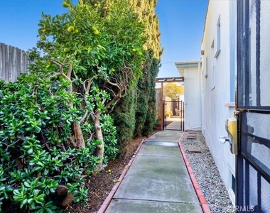 744 Flower Avenue - Photo Thumbnail 24