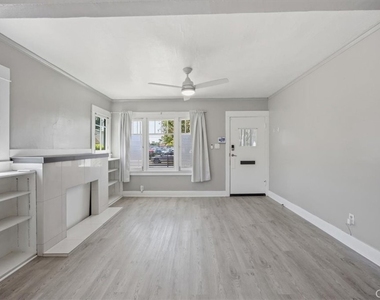 744 Flower Avenue - Photo Thumbnail 32