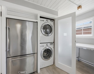 744 Flower Avenue - Photo Thumbnail 5