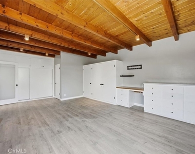 744 Flower Avenue - Photo Thumbnail 14