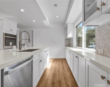 1801 Buckingham Road - Photo Thumbnail 19