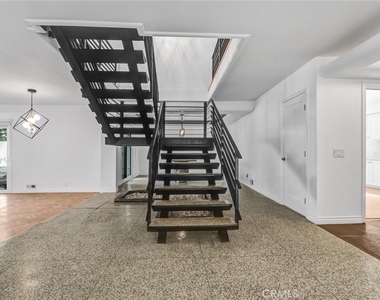 1801 Buckingham Road - Photo Thumbnail 13
