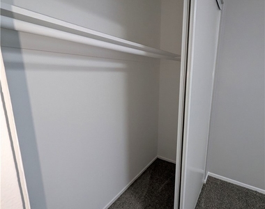 17031 Pinehurst Lane - Photo Thumbnail 24