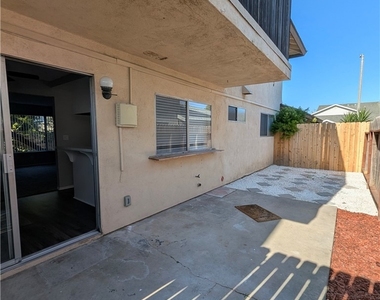 17031 Pinehurst Lane - Photo Thumbnail 21