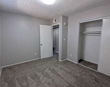 17031 Pinehurst Lane - Photo Thumbnail 9