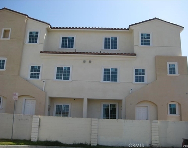 918 W. La Jolla Street - Photo Thumbnail 1