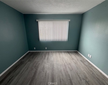 7802 Speer Avenue - Photo Thumbnail 9