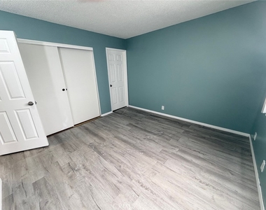 7802 Speer Avenue - Photo Thumbnail 13