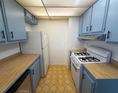 7802 Speer Avenue - Photo Thumbnail 2
