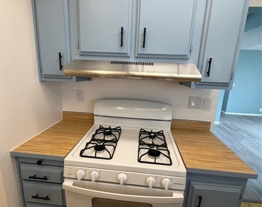 7802 Speer Avenue - Photo Thumbnail 4