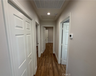 435 N Cypress - Photo Thumbnail 9