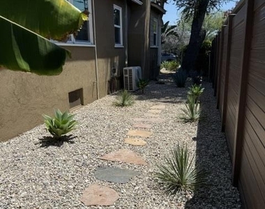 1523 N Grand Oaks Avenue - Photo Thumbnail 22