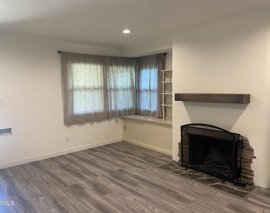 1523 N Grand Oaks Avenue - Photo Thumbnail 6