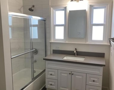 1523 N Grand Oaks Avenue - Photo Thumbnail 16