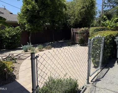 1523 N Grand Oaks Avenue - Photo Thumbnail 21