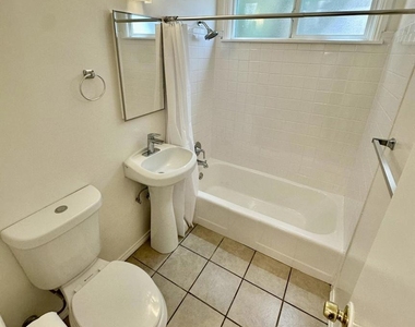 3604 Crestmont Avenue - Photo Thumbnail 5