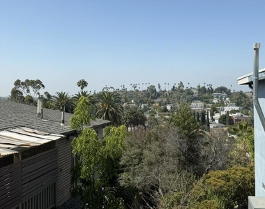 3604 Crestmont Avenue - Photo Thumbnail 9