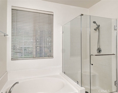 45 Leucadia - Photo Thumbnail 18