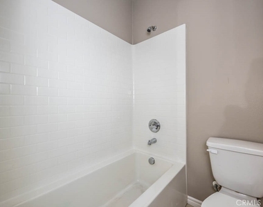 5041 Menton Lane - Photo Thumbnail 32