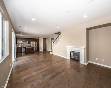 5041 Menton Lane - Photo Thumbnail 10