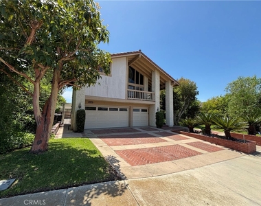 2230 E Vista Mesa - Photo Thumbnail 1