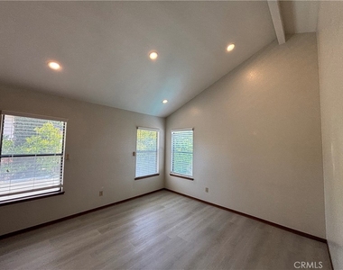2230 E Vista Mesa - Photo Thumbnail 29