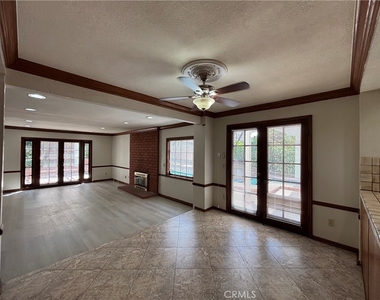 2230 E Vista Mesa - Photo Thumbnail 7