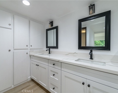 5016 Paseo De Vega - Photo Thumbnail 28
