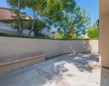 80 Stanford Court - Photo Thumbnail 22