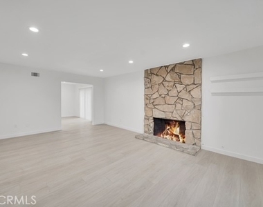 16722 Goldenwest Street - Photo Thumbnail 2