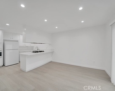 16722 Goldenwest Street - Photo Thumbnail 4