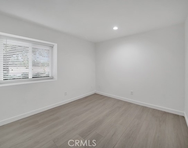 16722 Goldenwest Street - Photo Thumbnail 11