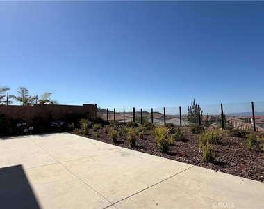 20756 W Bluebird Ct - Photo Thumbnail 10
