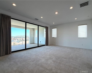 20756 W Bluebird Ct - Photo Thumbnail 18