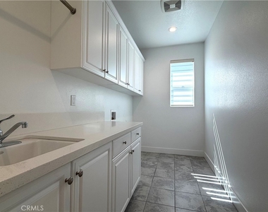 20756 W Bluebird Ct - Photo Thumbnail 24