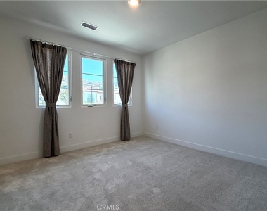 20756 W Bluebird Ct - Photo Thumbnail 28