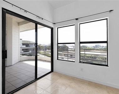 280 Cagney Lane - Photo Thumbnail 2