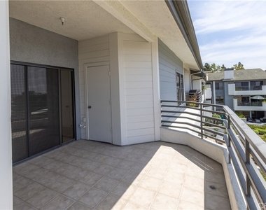 280 Cagney Lane - Photo Thumbnail 14