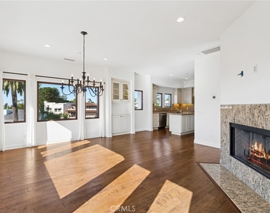 1699 Calle De Los Alamos - Photo Thumbnail 8