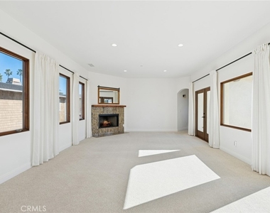 1699 Calle De Los Alamos - Photo Thumbnail 11