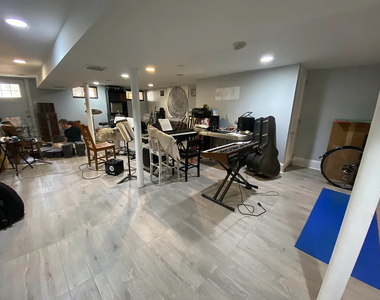 1102 Jefferson Avenue - Photo Thumbnail 18