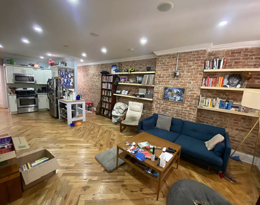 1102 Jefferson Avenue - Photo Thumbnail 6