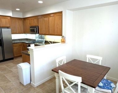 4028 Fitzpatrick Way - Photo Thumbnail 5