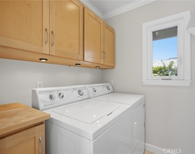 1840 Temple Hills - Photo Thumbnail 27