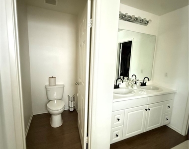 15124 Audrey Drive - Photo Thumbnail 3