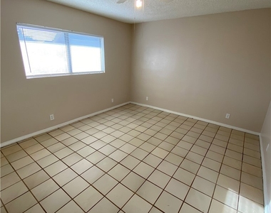 18746 Rock Springs Road - Photo Thumbnail 13